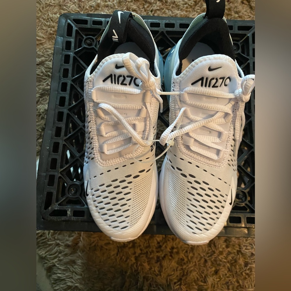 Nike Air Max 270
